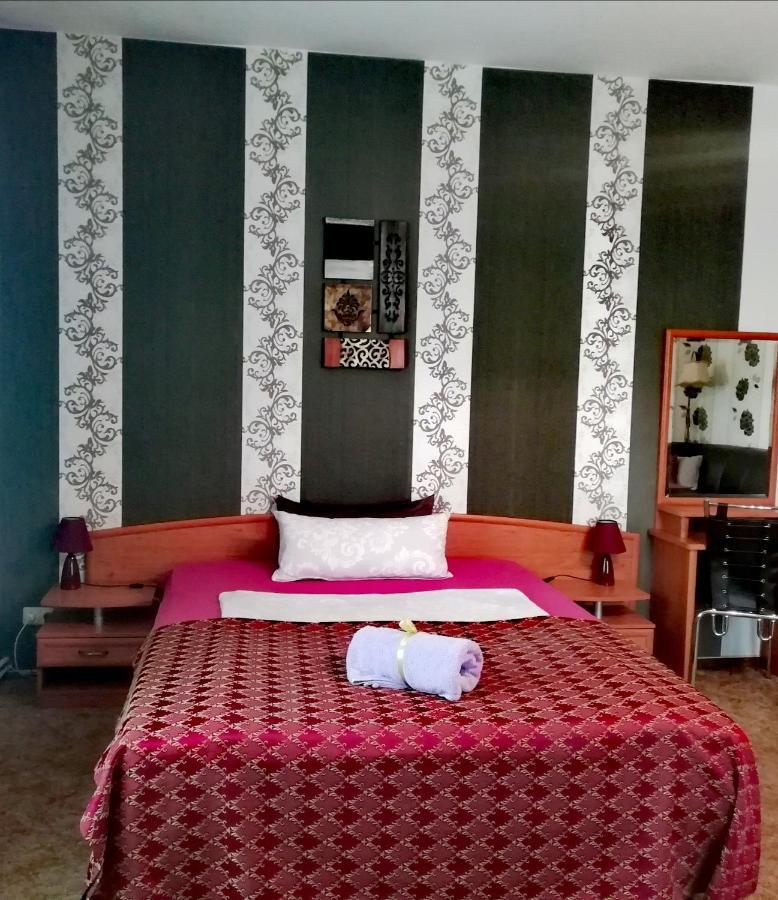 Grosse Wohnung Mit Terrasse Im Altstadtzentrum - Ferienwohnung Chiplakoff Blankenburg  Dış mekan fotoğraf