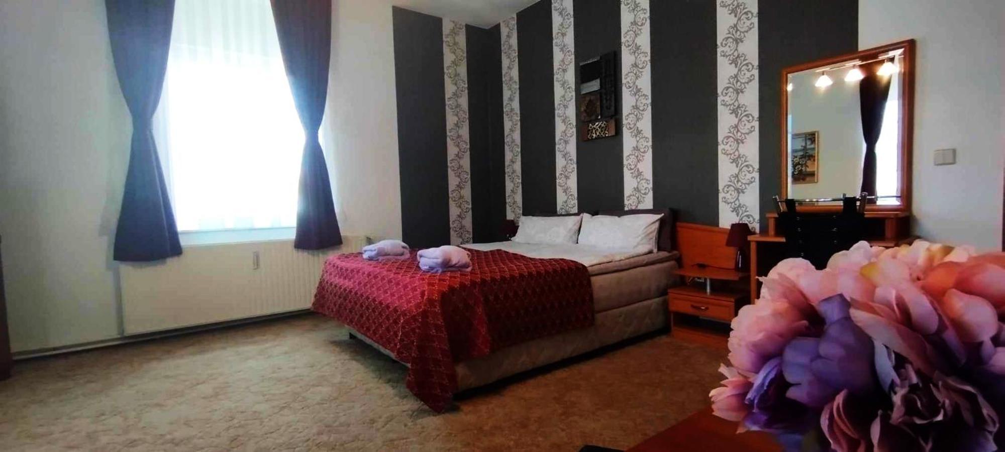 Grosse Wohnung Mit Terrasse Im Altstadtzentrum - Ferienwohnung Chiplakoff Blankenburg  Dış mekan fotoğraf