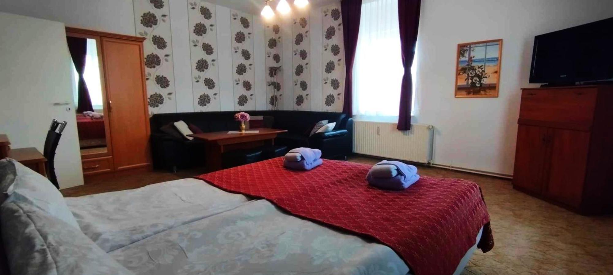 Grosse Wohnung Mit Terrasse Im Altstadtzentrum - Ferienwohnung Chiplakoff Blankenburg  Dış mekan fotoğraf