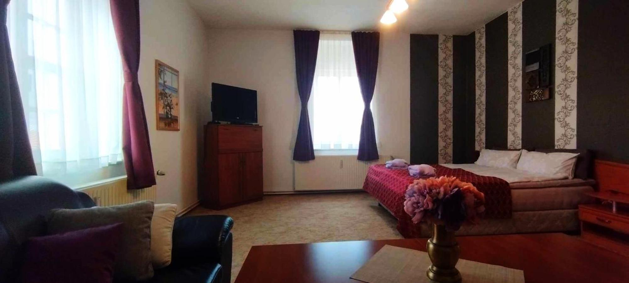 Grosse Wohnung Mit Terrasse Im Altstadtzentrum - Ferienwohnung Chiplakoff Blankenburg  Dış mekan fotoğraf